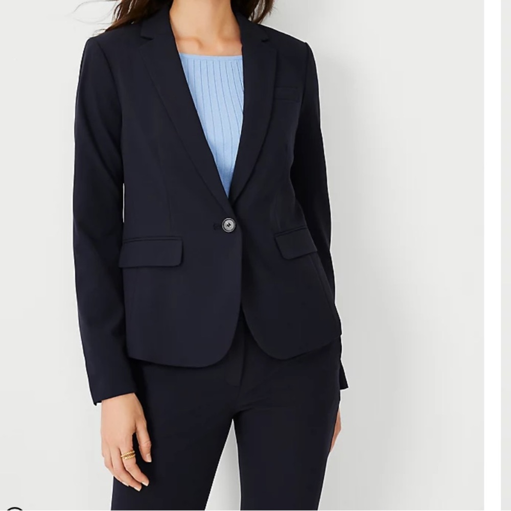 Ann Taylor The Petite One-Button Blazer in Seasonless Stretch